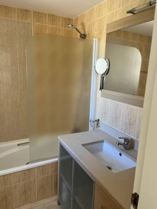 Apartment Close To Marbella Ngoại thất bức ảnh